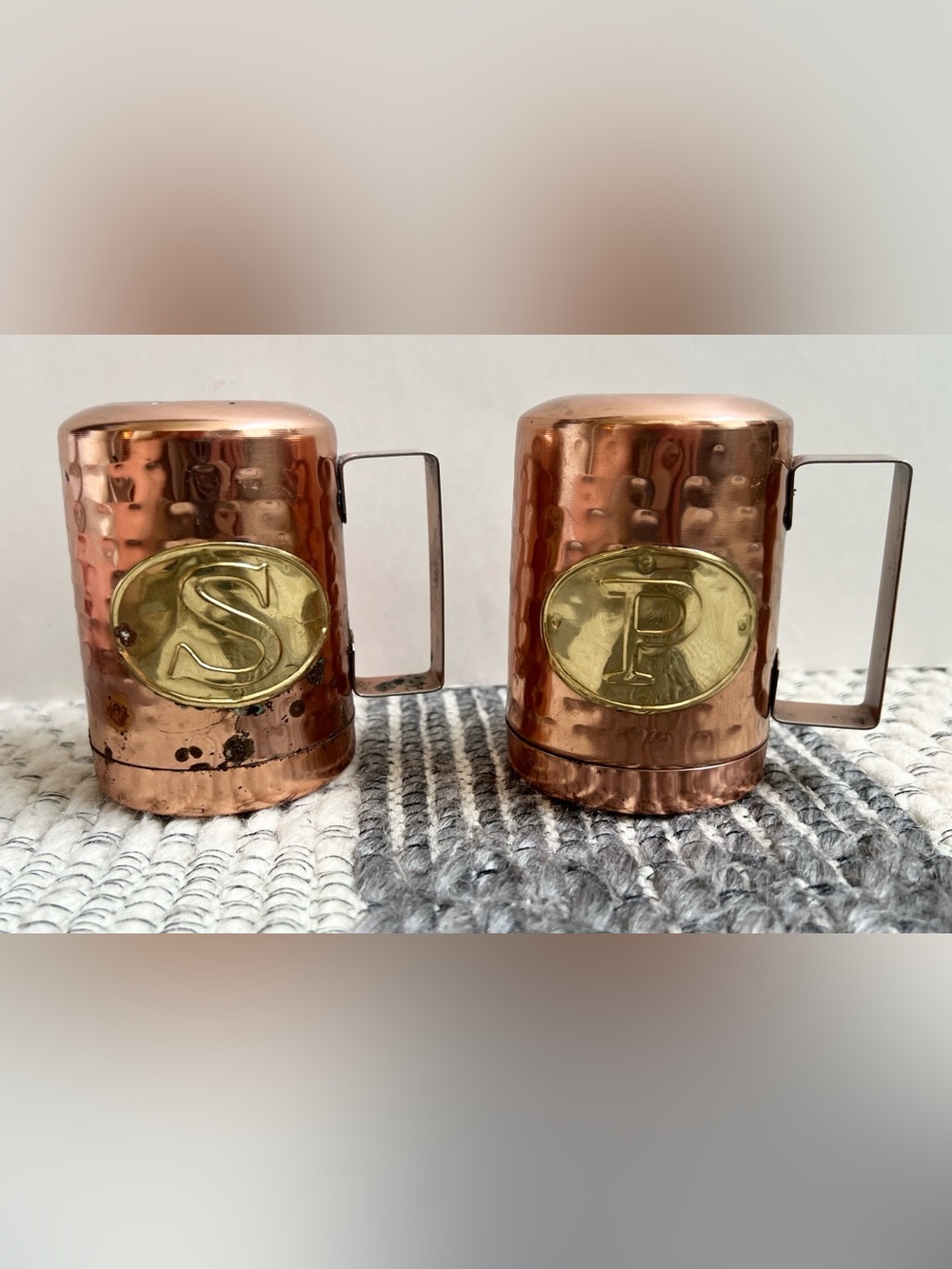 Vintage Copper Brass Salt Pepper Shakers Rustic Farmhouse Kitchen Patina 3.75”